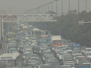 ترافیک رانندگی و آلودگی هوا. نویسنده: سید فخرالدین شبیری