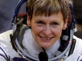 پیرترین زن فضانورد جهان، زمین را به مقصد ایستگاه بین‌المللی ترک کرد.