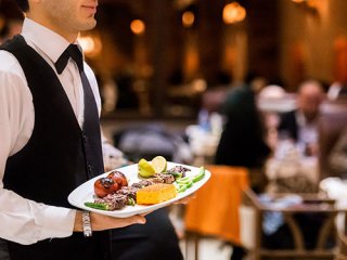 ایرانی‌ها چقدر رستوران می‌روند؟ نویسنده: ریحانه یاسینی