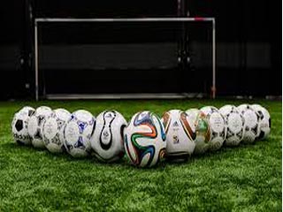 اشکال گوناگون فوتبال: ضربه نواختن به توپ دور میدان