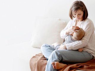 برکات تغذیه با شیر مادر در سال دوم زندگی