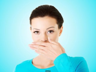 با این روش‌ها از بوی بد دهان جلوگیری کنید
