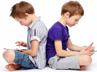 راهکار‌هایی برای کاهش استفاده کودکان از گوشی‌های هوشمند