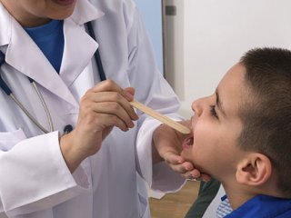 درمان گلودرد کودکان با تغذیه