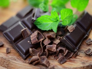 شکلات تلخ، متعادل کننده فشار خون