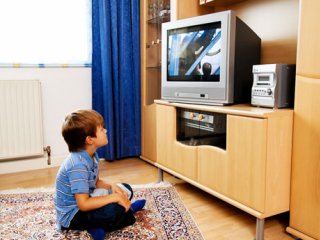راهکارهای کاهش تماشای تلویزیون در کودکان
