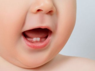 دندان‌هایی که اشک کودک را درمی‌آورد!