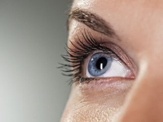 اصلاح عیوب انكساری چشم با عمل لیزیك (1)