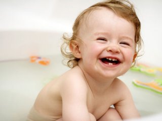 تغذیه سالم و پدیده‌ دندان درآوردن نوزاد (1)