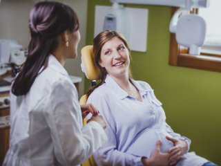 ملاحظات دندانپزشكی در بارداری و شیردهی