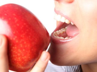 همه خواص درمانی و فواید غذایی سیب (3)