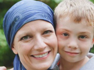 چگونه کودکان را از سرطان والدین آگاه سازیم؟