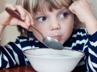 مشکلات تغذیه ای شایع در کودکان