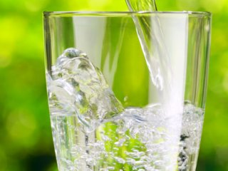 نوشیدن آب گرم، سلامت را تضمین می کند