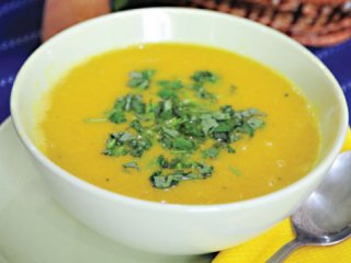 سوپ دال عدس و شیر نارگیل