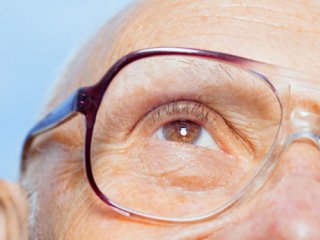 اختلالات بینایی در سالمندان