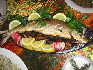 ماهی قزل آلای شكم پر با برنج + فیلم