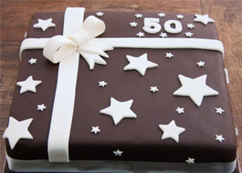 کیک شکلاتی با تزیین ستاره