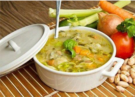 سوپ مرغ و سبزیجات