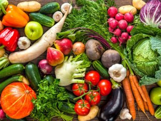 با چه میزان سبزیجات 100 کالری دریافت می کنیم؟