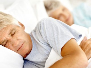 نکاتی مهم درباره خواب سالمندان