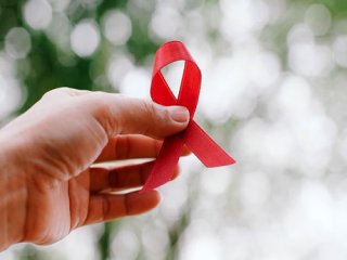 زنان گرفتار ایدز، تنهاترند!