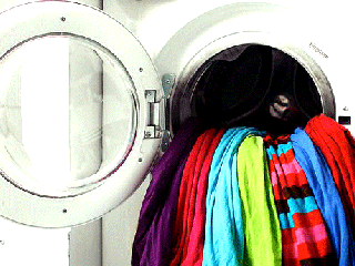 چیزهایی که نباید در ماشین لباسشویی شست