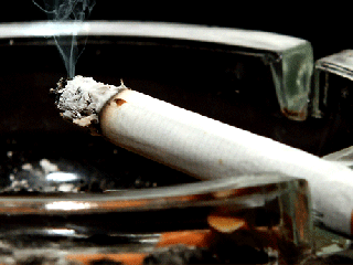 راهکارهای ساده برای از بین بردن بوی سیگار از لوازم خانه