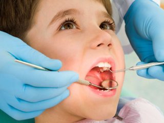 ملاحظه های دندانپزشکی در نوروز