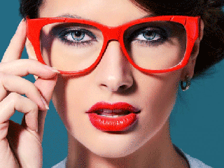 چه رنگ و مدل فریم عینکی به صورت ما می آید؟