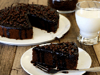 کیک شکلاتی را بدون آرد درست کنید! + دستور تهیه