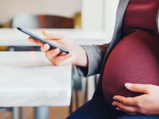 ریسک تلفن همراه برای زنان باردار