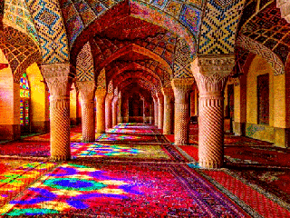 مسجد نصیرالملک؛ رنگین‌کمانی از شکوه معماری ایرانی