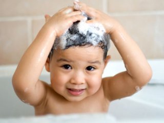 دانستنی های مهم درباره مراقبت از موی کودکان