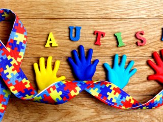 چه کودکانی در معرض ابتلا به اوتیسم هستند؟