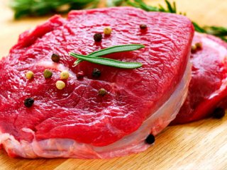 ۱۲ دلیل برای این که لب به گوشت قرمز نزنیم