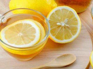 چند روش جالب برای گرفتن تلخی آب لیموی تازه