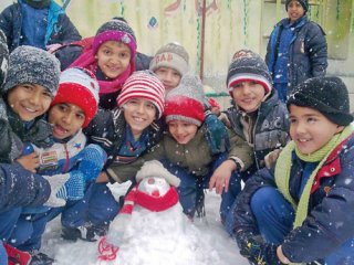 زمستان و پوشش مناسب کودکان