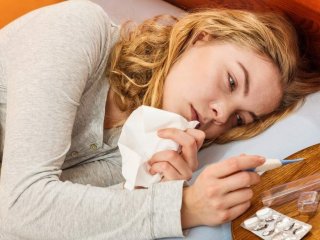 شباهت دردسرساز علائم بالینی سه بیماری مشابه: کرونا، آنفلوآنزا و سرماخوردگی
