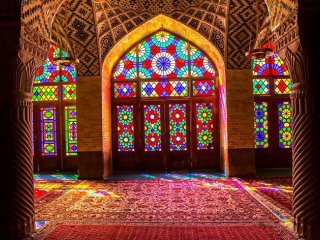 آشنایی با پنجره ‌های ارسی ایران، اوج هنر چوب و شیشه + تصاویر