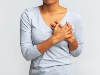 نشانه های حمله قلبی در زنان