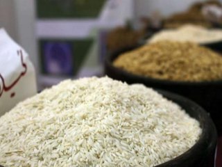 علت افزایش قیمت برنج، رسوب ۱۰۰ هزار تن برنج در بنادر
