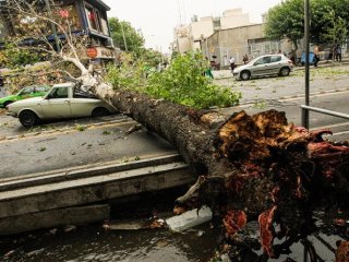 پیش‌بینی تندباد و گردوخاک در تهران