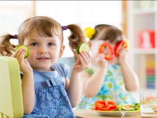 رژیم غذایی سالم و تابستانی ویژه کودکان