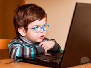 روزانه چند ساعت استفاده کودکان از اینترنت مناسب است؟