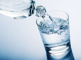 کاهش وزن با آب، چگونه با خوردن آب به راحتی وزن کم کنیم؟