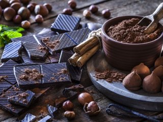 هر آنچه باید درباره خواص و عوارض شکلات تلخ بدانید!