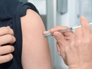 رعایت پروتکلهای بهداشتی پس از تزریق واکسن کرونا ضروری است