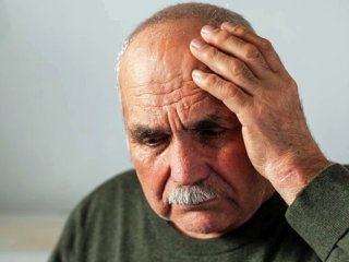 آلزایمر با زوال عقل چه تفاوتی دارد؟
