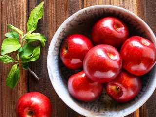 چه اتفاقی برای بدنتان رخ می‌دهد اگر هر روز سیب بخورید